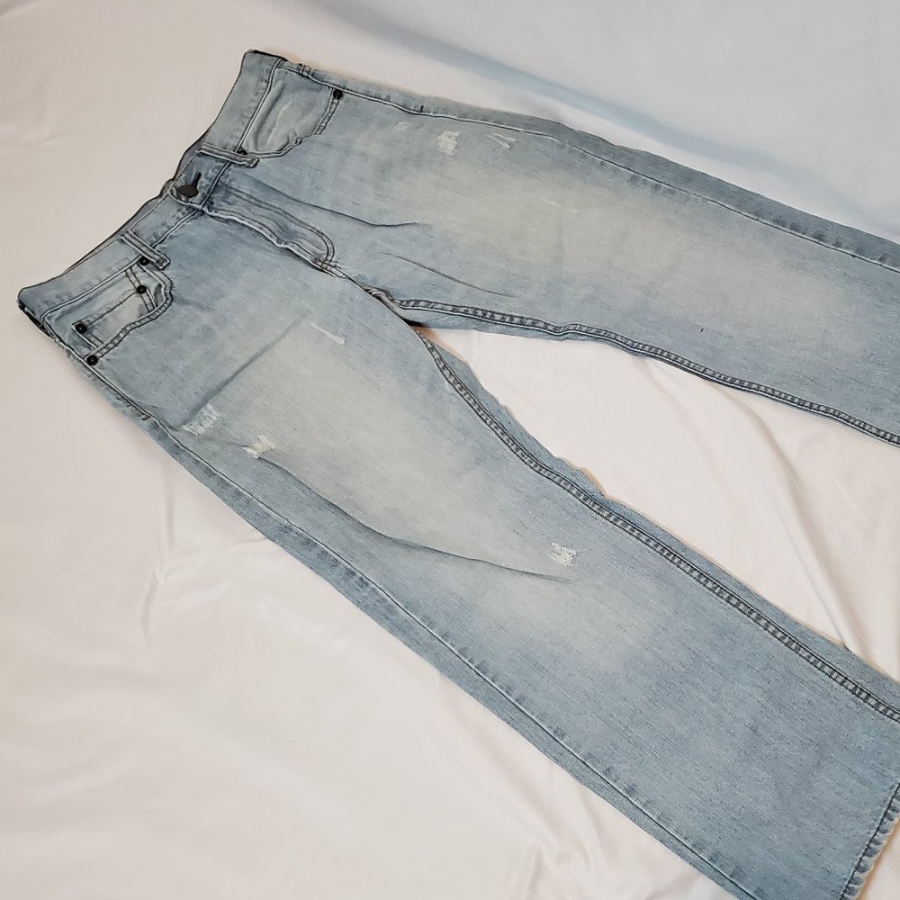 White washed Distressed Straight Leg Jeans 32 x 28